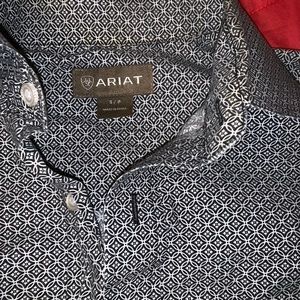 Ariat Men’s shirt
